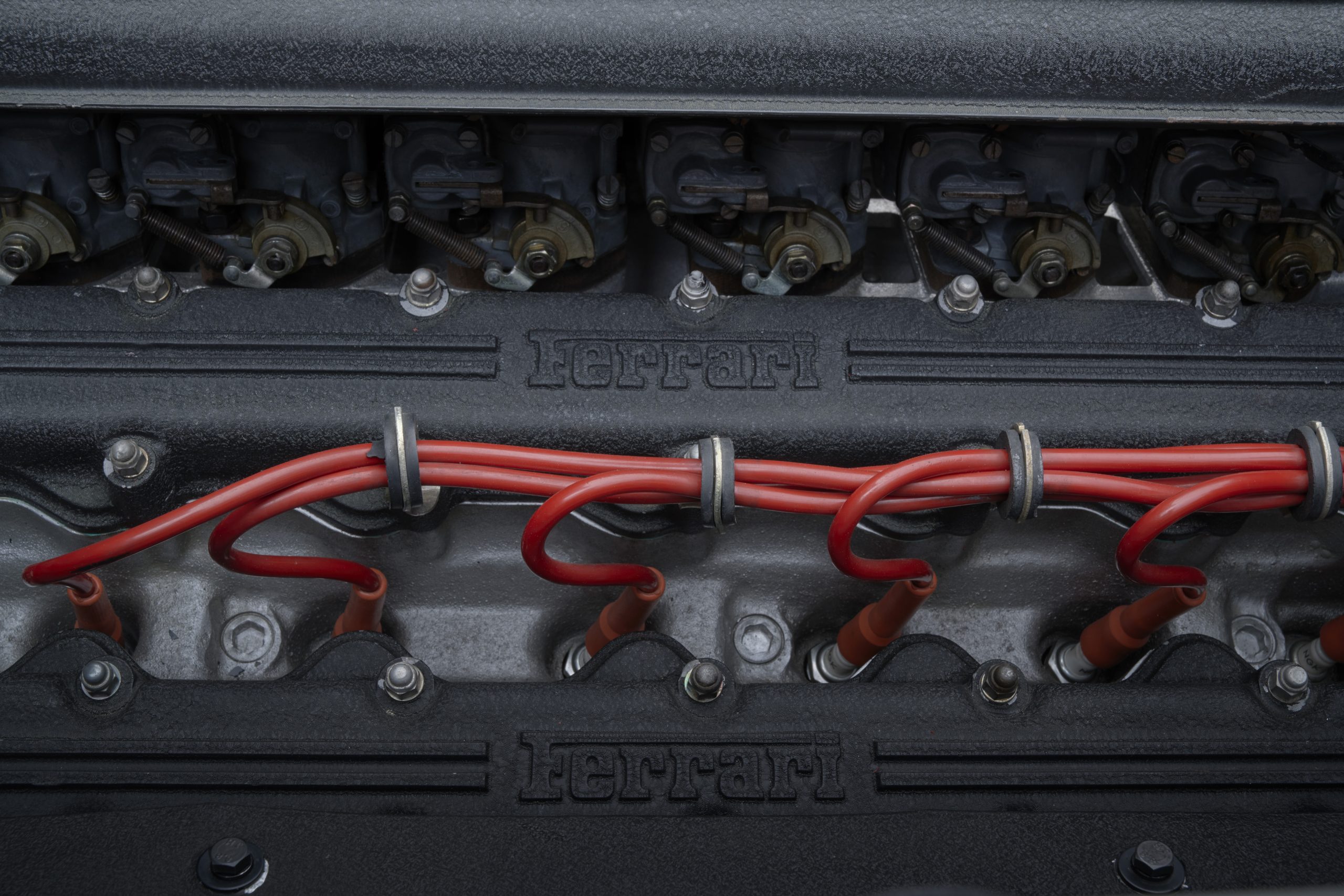 1972 Ferrari 365GTB-4 Daytona engine A 1972 Ferrari 365GTB-4 Daytona engine A