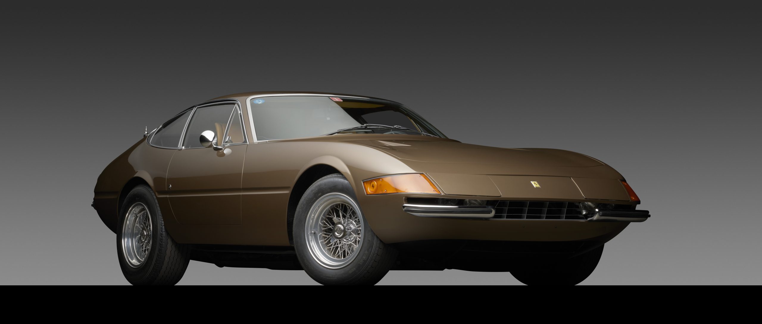 1972 Ferrari 365GTB-4 Daytona front 3q dark 1972 Ferrari 365GTB-4 Daytona front 3q dark